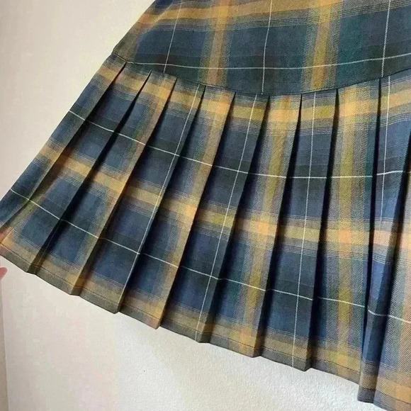 Dickies Pleated Mini Skirt - Picture 4 of 8